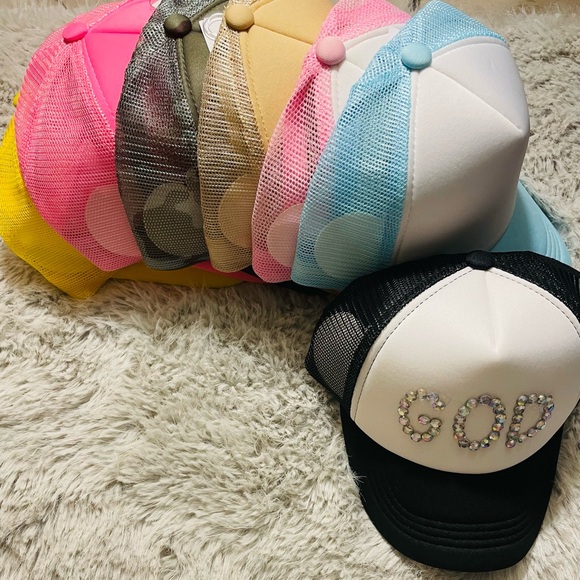 🫶🏼 GOD Trucker Cap NEW with Crystal Embellishments - Picture 2 of 6